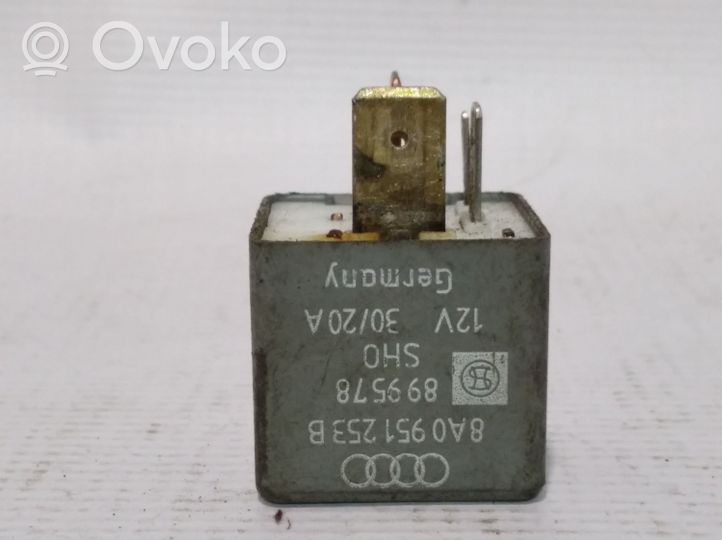 Audi A6 S6 C4 4A Other relay 8A0951253B