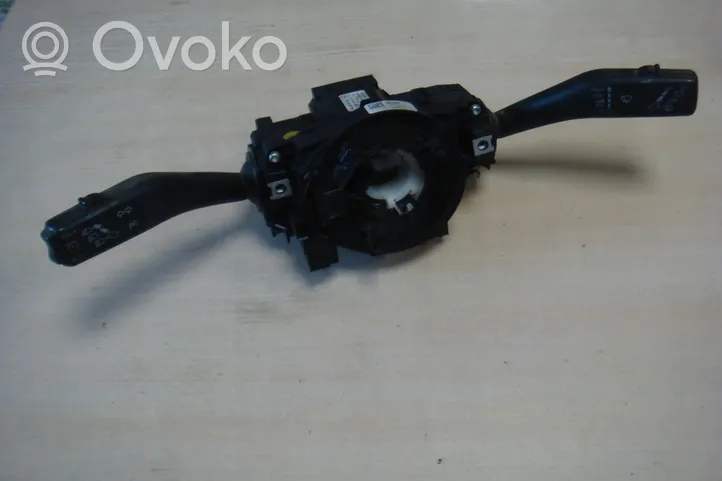 Volkswagen Polo V 6R Tailgate/trunk/boot open switch 6RA953521B