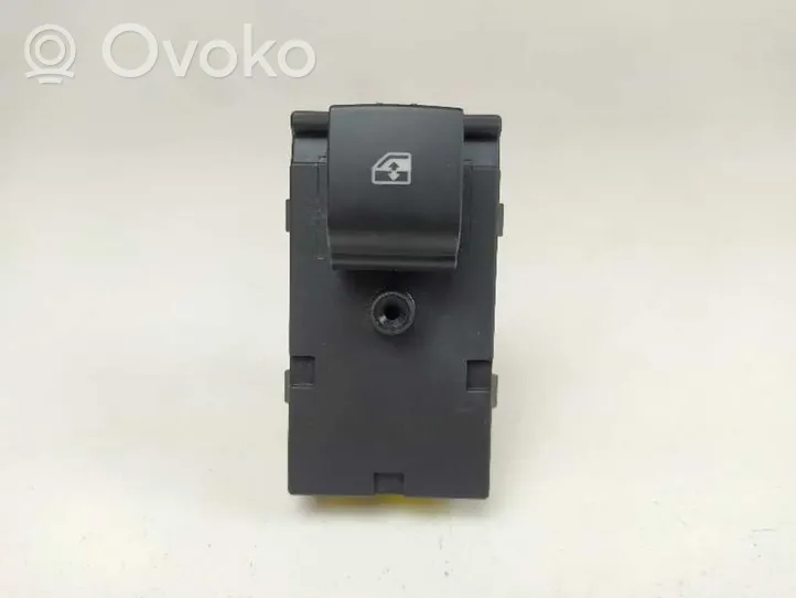 Chevrolet Malibu Electric window control switch 20933566