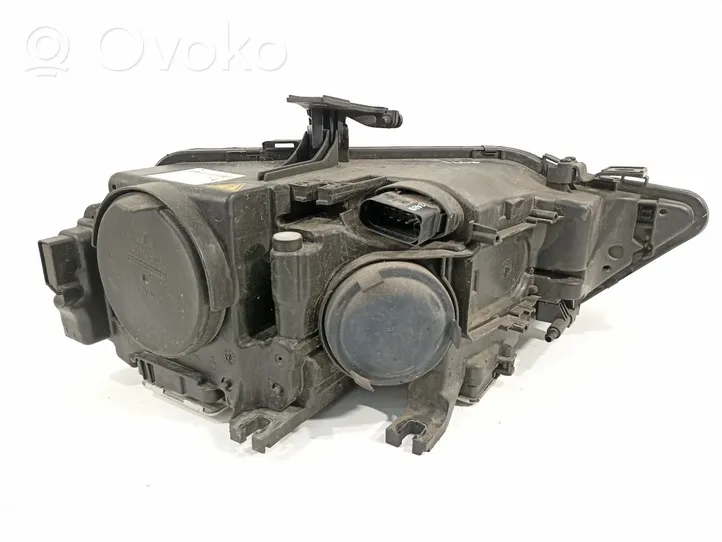 Audi A4 Allroad Lampa przednia 8K0941043C