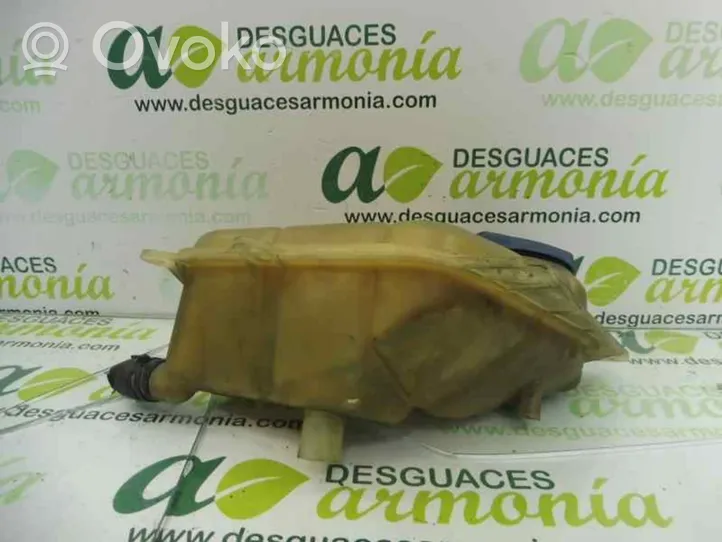 Audi A4 S4 B5 8D Vaso di espansione carburante 8D0121403L