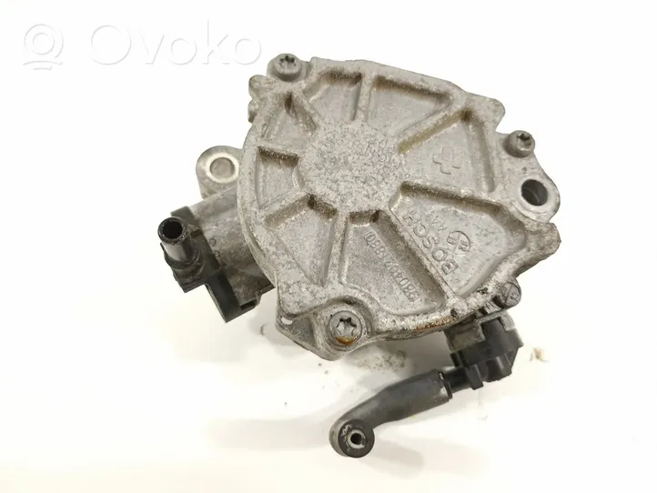 Ford Focus Pompe à vide 9804021880