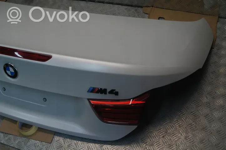 BMW M4 F82 F83 Takaluukun/tavaratilan kansi 