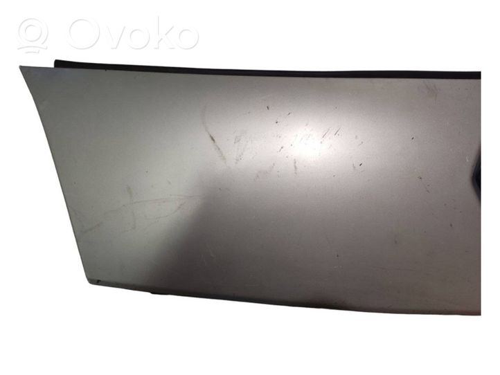 Renault Kangoo II Takaoven lista (muoto) 8200499017