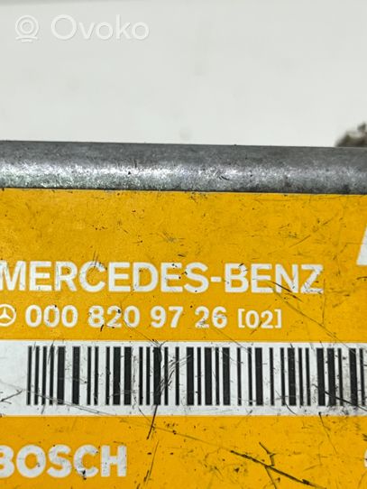 Mercedes-Benz E W210 Oro pagalvių valdymo blokas 0008209726