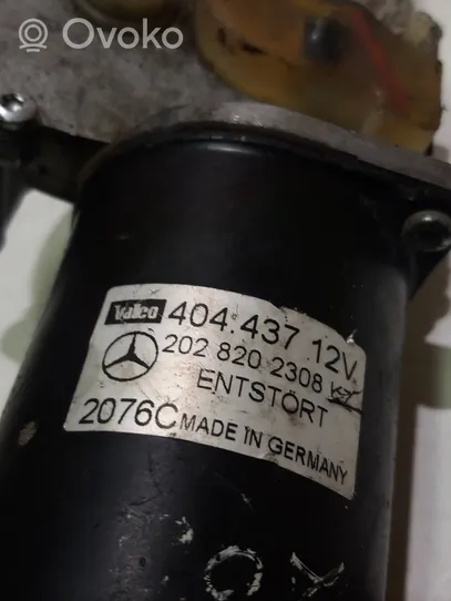 Mercedes-Benz C W202 Motor y varillaje del limpiaparabrisas delantero 2028202308