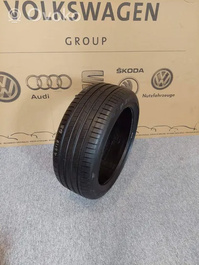 Volkswagen Arteon Opony letnie R19 Pirelli