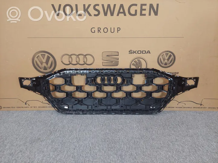 Audi Q8 Atrapa chłodnicy / Grill 4M8853651CL