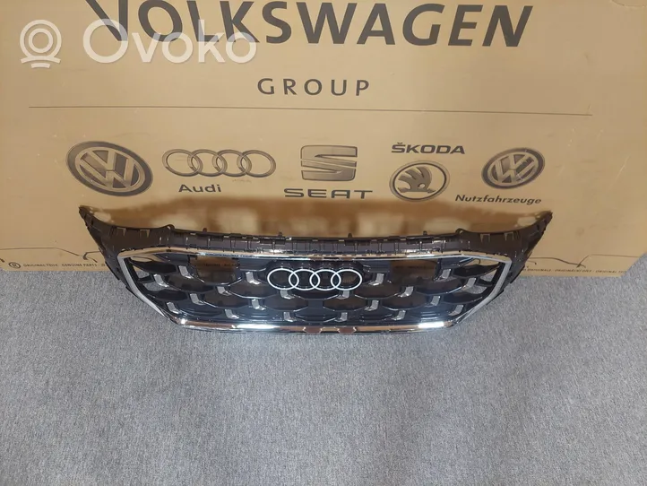 Audi Q8 Atrapa chłodnicy / Grill 4M8853651CK