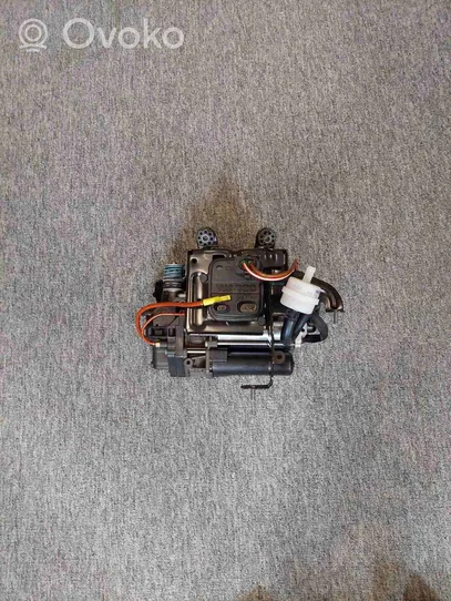 Audi Q7 4M Compressore/pompa sospensioni pneumatiche 4M0616005H