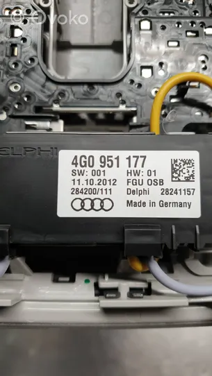 Audi A6 S6 C7 4G Etuistuimen valo 4G0951177