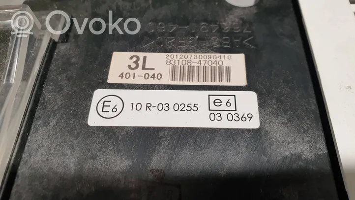 Toyota Prius+ (ZVW40) Schermo del visore a sovrimpressione 8310847040