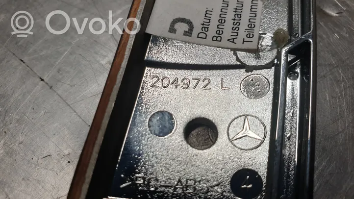 Mercedes-Benz E W211 Ramka schowka deski rozdzielczej 204972L