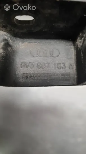 Audi A3 S3 8V Kampinės bamperio dalies laikiklis 8V3807183A