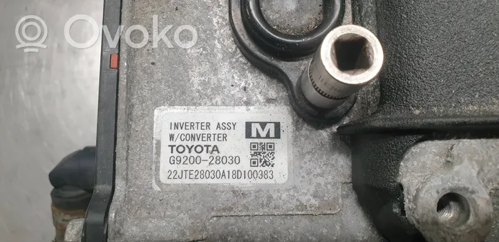Toyota Prius+ (ZVW40) Convertisseur / inversion de tension inverseur G920028030