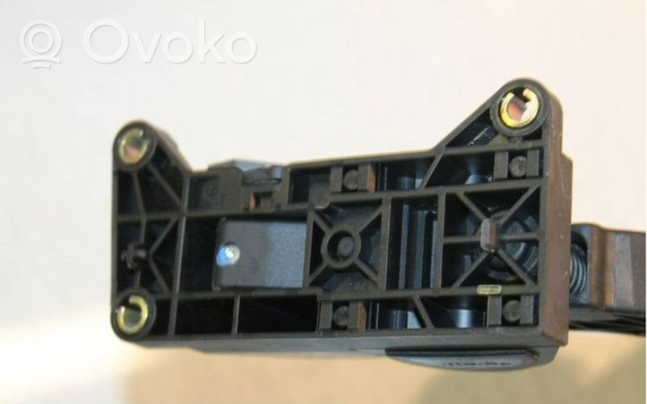 Mercedes-Benz Sprinter W901 W902 W903 W904 Pedal del acelerador A9013000504