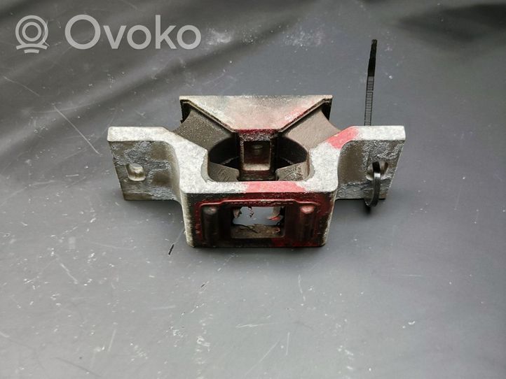 Opel Movano B Supporto di montaggio del motore 8200676857