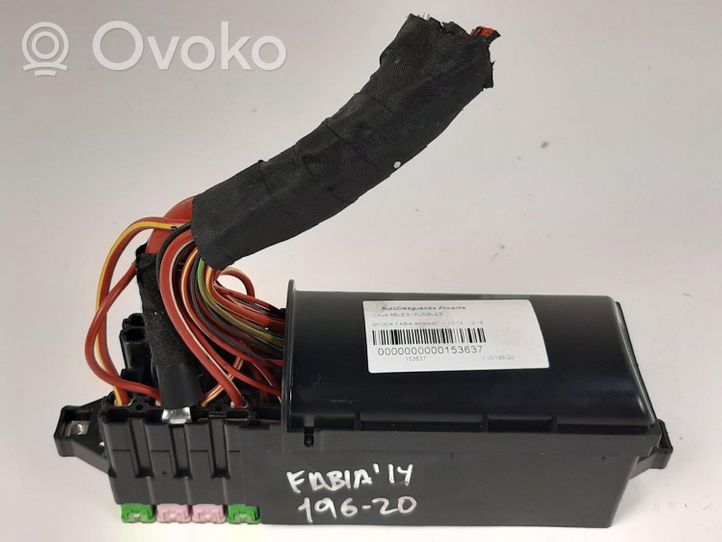 Skoda Fabia Mk3 (NJ) Module de fusibles 6C0937615A