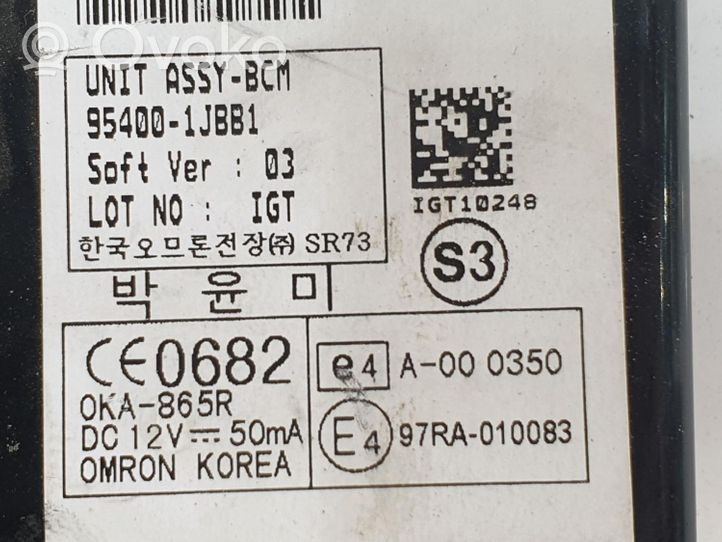 Hyundai i20 (PB PBT) Oven keskuslukituksen ohjausyksikön moduuli 954001JBB1