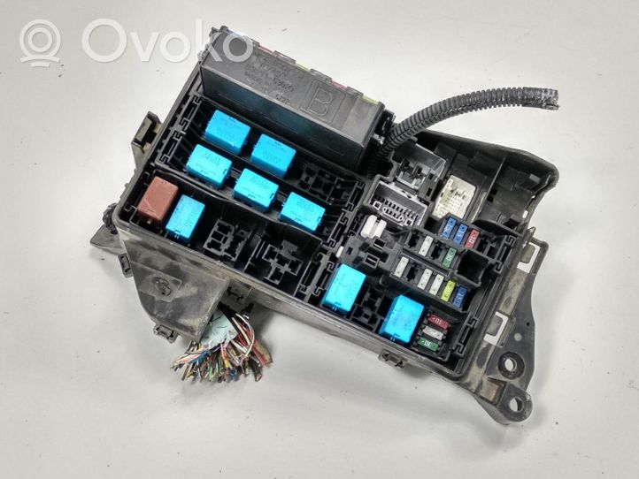 Lexus IS III XE30 Fuse module 7154555030