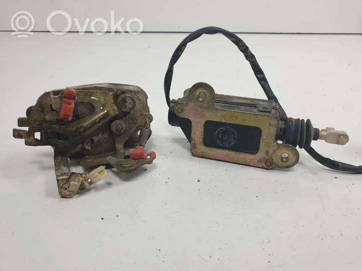 KIA Pride Front door lock KK14258350