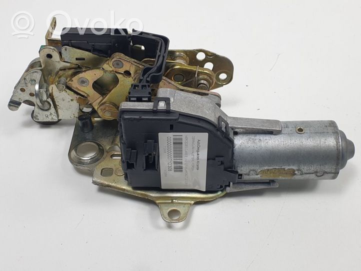 Mercedes-Benz E W210 Blocco chiusura del portellone 0390201678