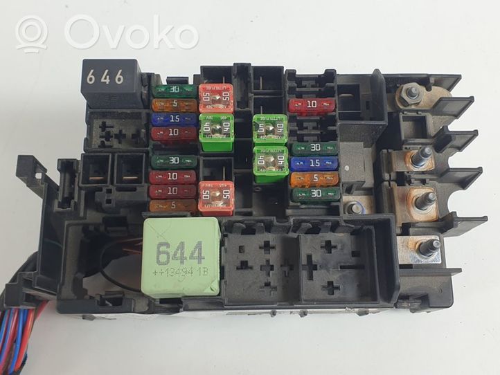 Volkswagen Beetle A5 Module de fusibles 5C0937819N