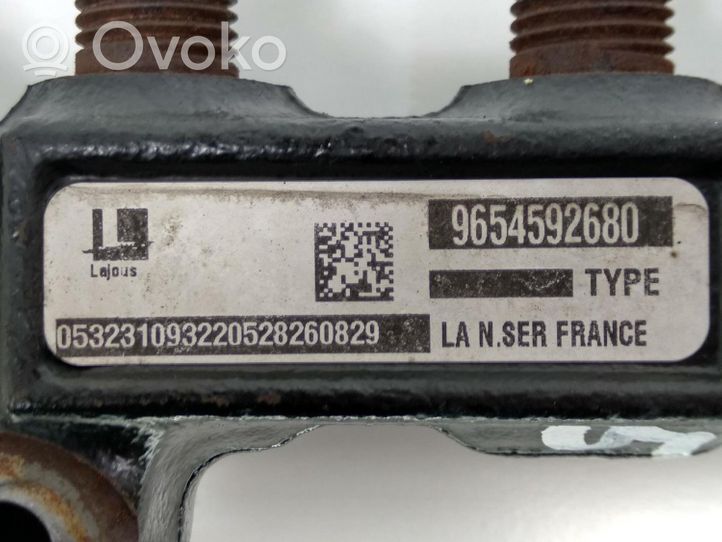 Nissan Navara Listwa wtryskowa 9654592680