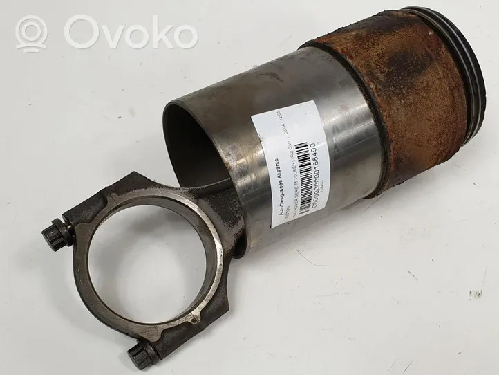 Mercedes-Benz CLK A208 C208 Piston avec bielle 