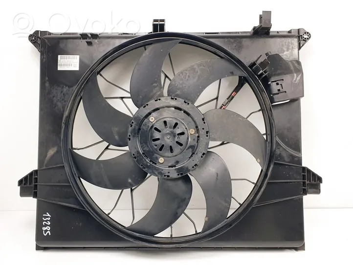 Mercedes-Benz ML W164 Ventilatore di raffreddamento elettrico del radiatore A1645000493