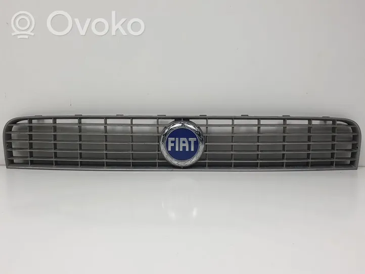 Fiat Punto Evo Etusäleikkö FT0701901