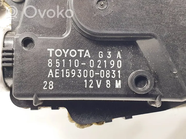 Toyota Auris E180 Etupyyhkimen vivusto ja moottori 8511002190