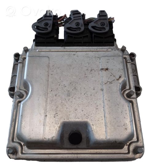 Fiat 500E Komputer / Sterownik ECU silnika 0281011033