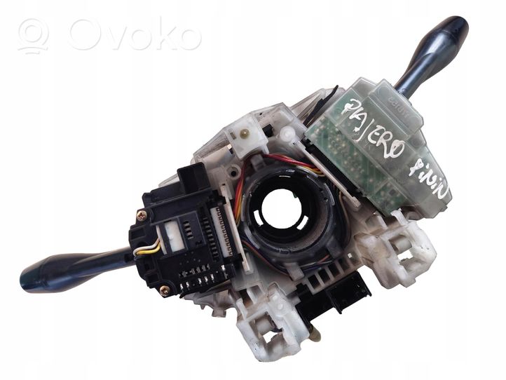 Mitsubishi Pajero Pinin Leva/interruttore dell’indicatore di direzione e tergicristallo 17B153