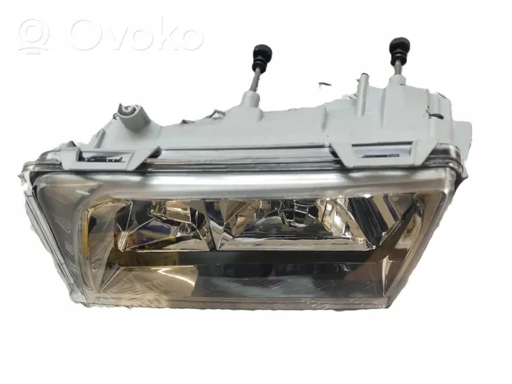 Mercedes-Benz E W124 Lampa przednia BZ066B0012E