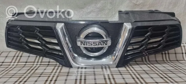 Nissan Qashqai Grille calandre supérieure de pare-chocs avant 