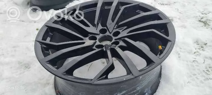 Audi RS4 Обод (ободья) колеса из легкого сплава R 20 8818