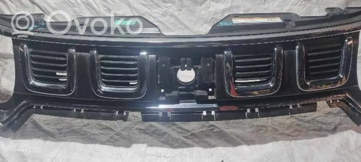 Suzuki Ignis Maskownica / Grill / Atrapa górna chłodnicy 