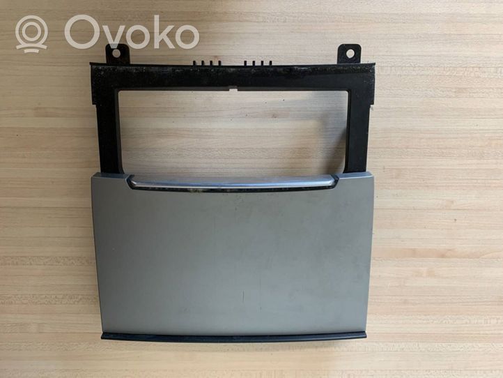 Audi A6 S6 C7 4G Panel popielniczki przedniej tunelu środkowego 4G0863273