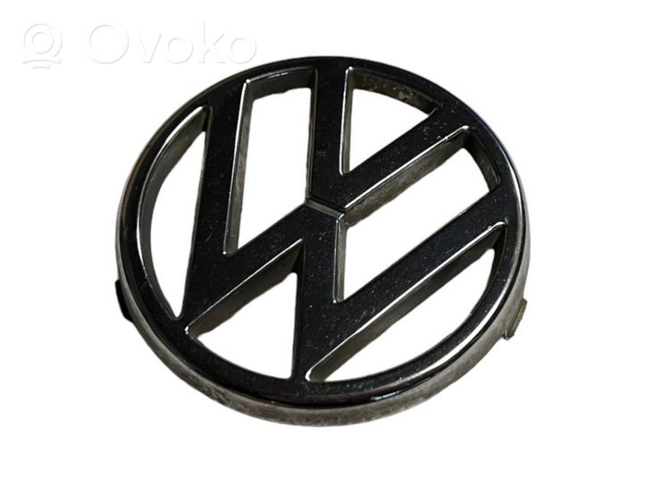 Volkswagen Jetta IV Emblemat / Znaczek 165853601