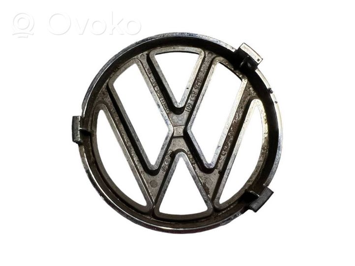 Volkswagen PASSAT B2 Emblemat / Znaczek 325853601