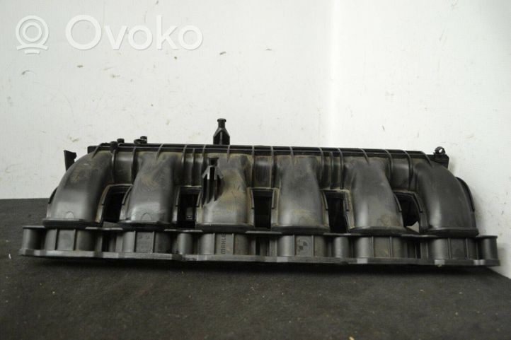 BMW M4 F82 F83 Intake manifold 7576911