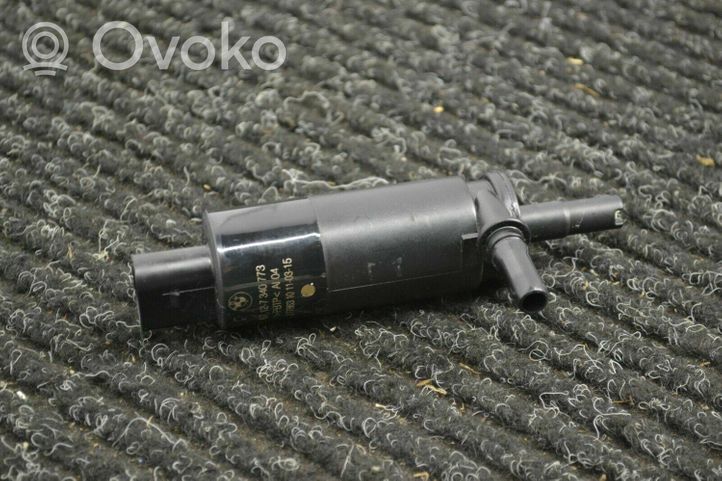 BMW X5 F15 Žibintų apiplovimo skysčio siurbliukas 7340773