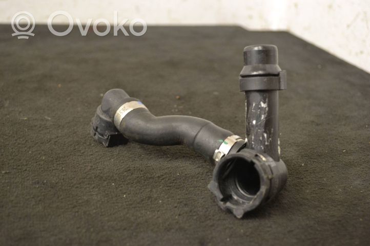 BMW 2 F22 F23 Variklio aušinimo vamzdelis (-ai)/ žarna (-os) 8518749