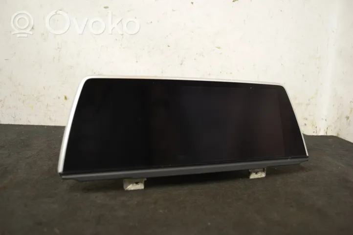 BMW 7 G11 G12 Monitor / wyświetlacz / ekran 6805326