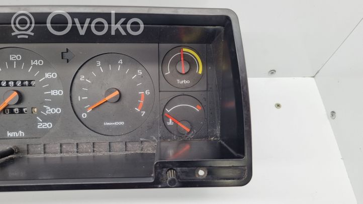 Volvo 740 Speedometer (instrument cluster) 1324944