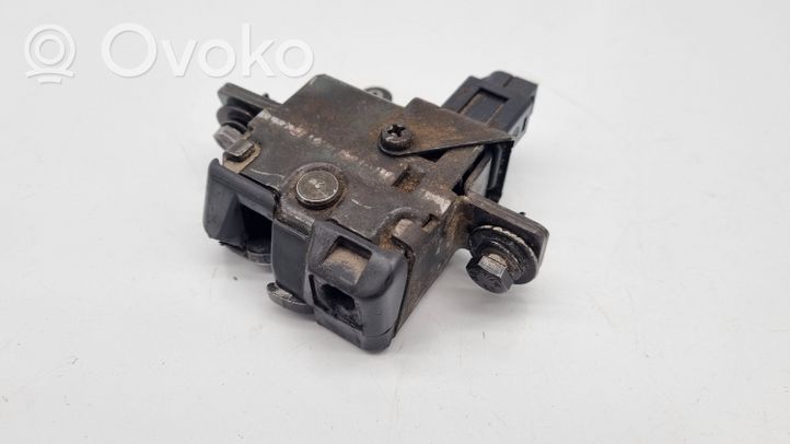 BMW 5 E34 Loading door lock 8351109