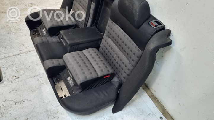 Volkswagen PASSAT B5 Fotele / Kanapa / Komplet 3B0881105BA