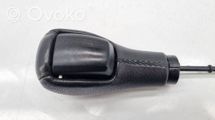 Volvo S60 Vaihdevivun/vaihtajan verhoilu nahka/nuppi 