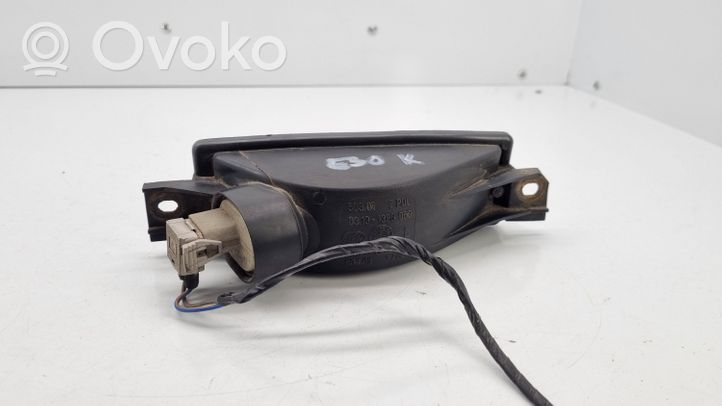 BMW 3 E30 Indicatore di direzione anteriore 1380963